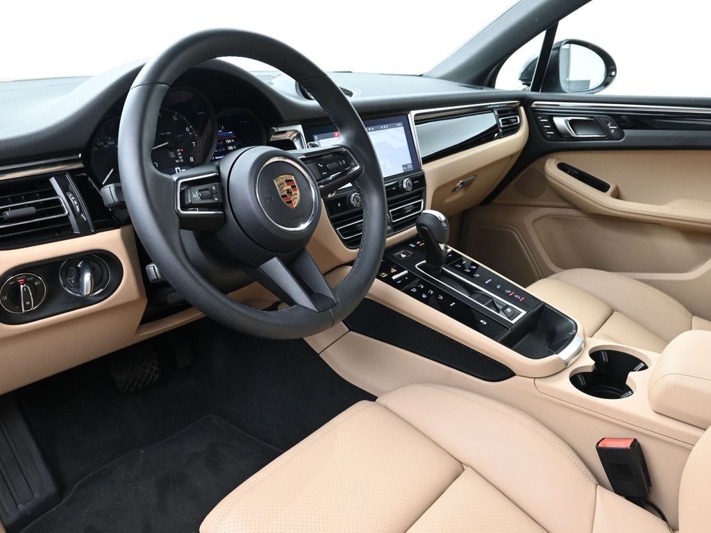 Certified 2024 Porsche Macan  SUV