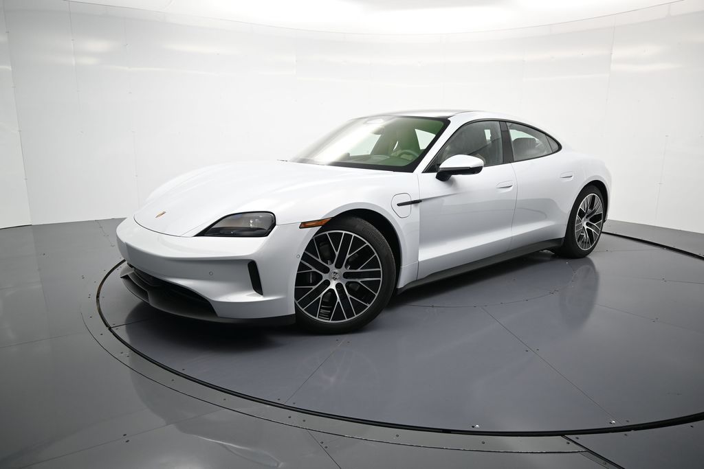  Porsche Taycan