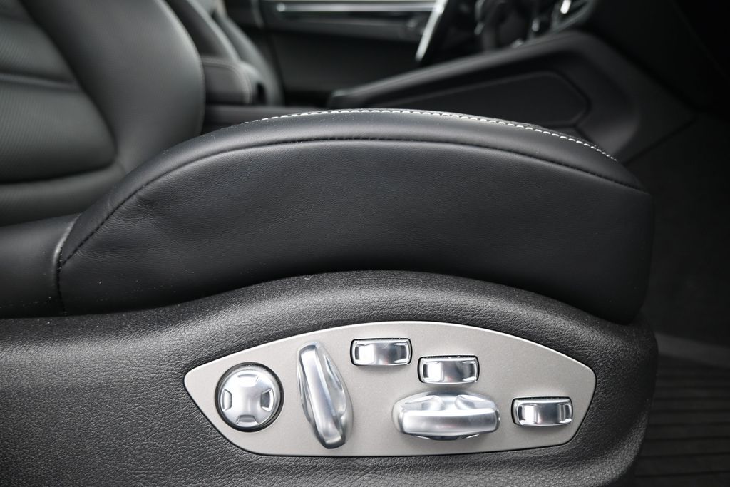 2026 Porsche Macan S - Photo 15