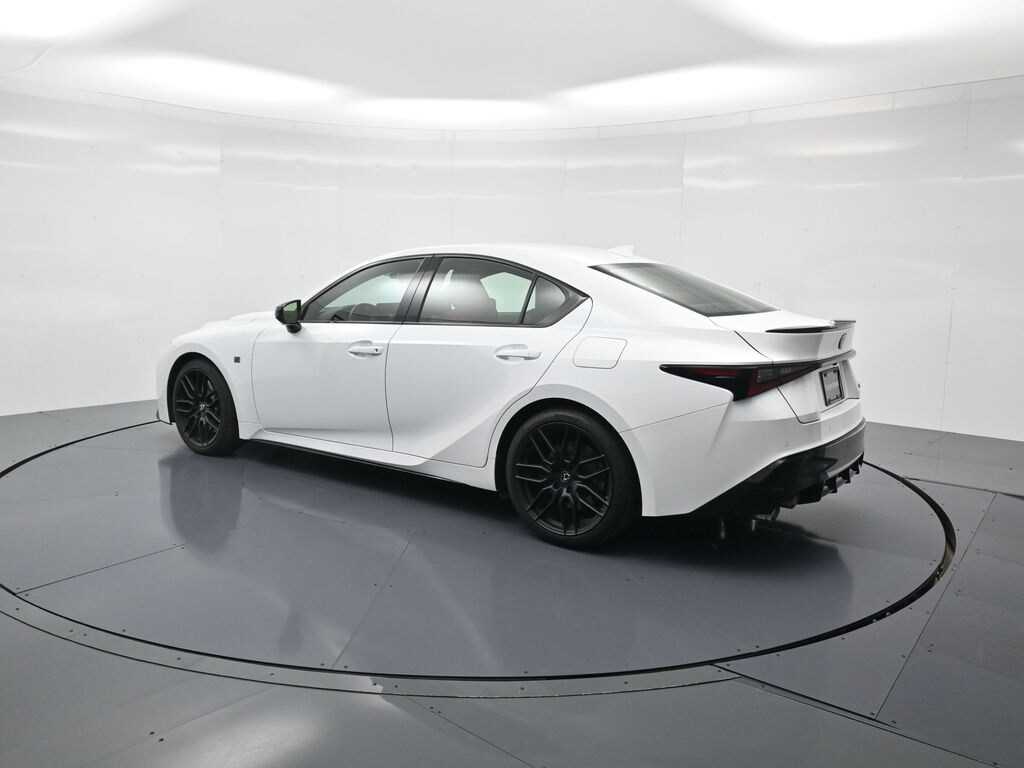 2024 Lexus IS 500 F SPORT Performance photo 3