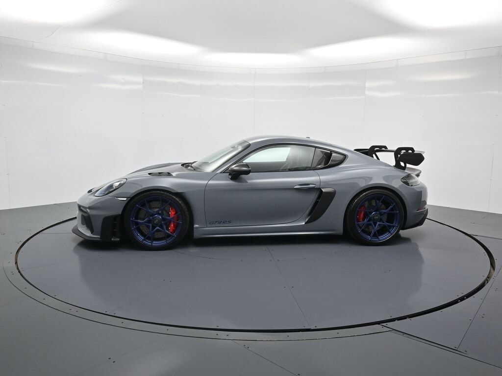 2025 Porsche Cayman GT4 RS photo 2