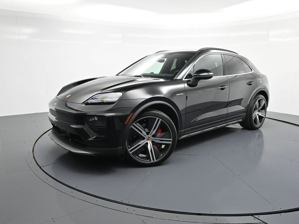 New 2026 Porsche Macan Electric 4S SUV