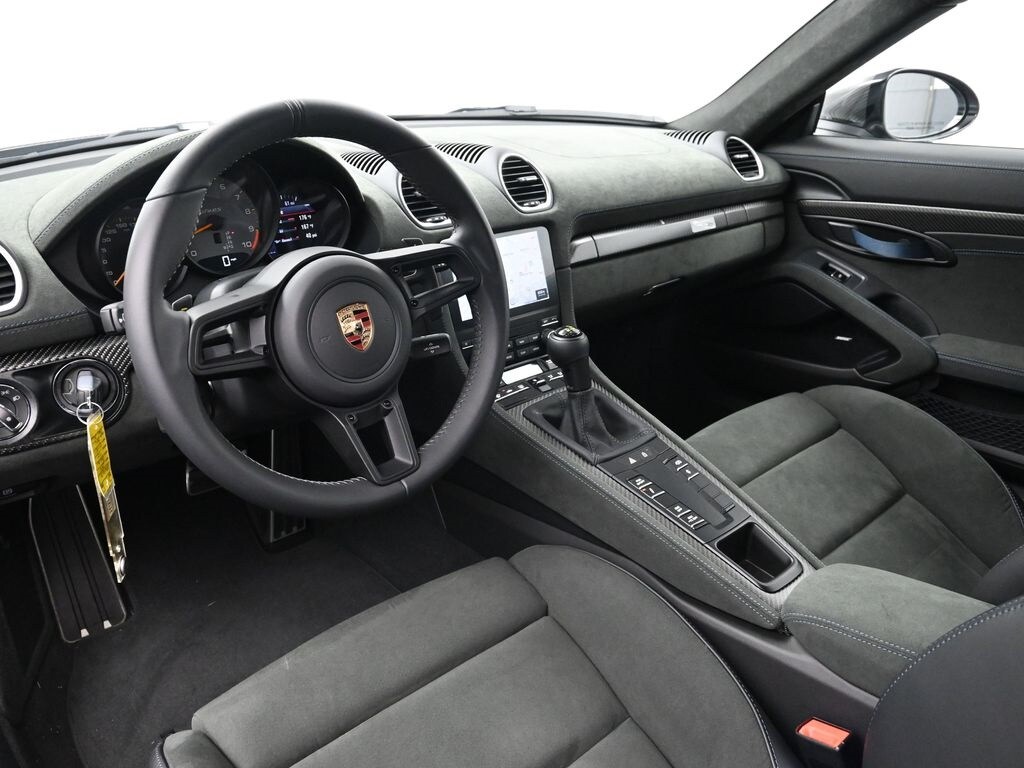 2025 Porsche Cayman GT4 RS photo 4