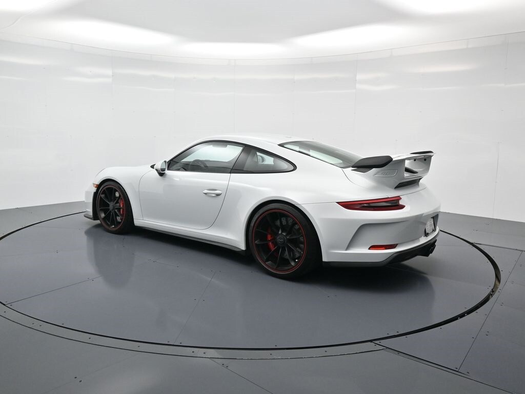 2018 Porsche 911 GT3 photo 3