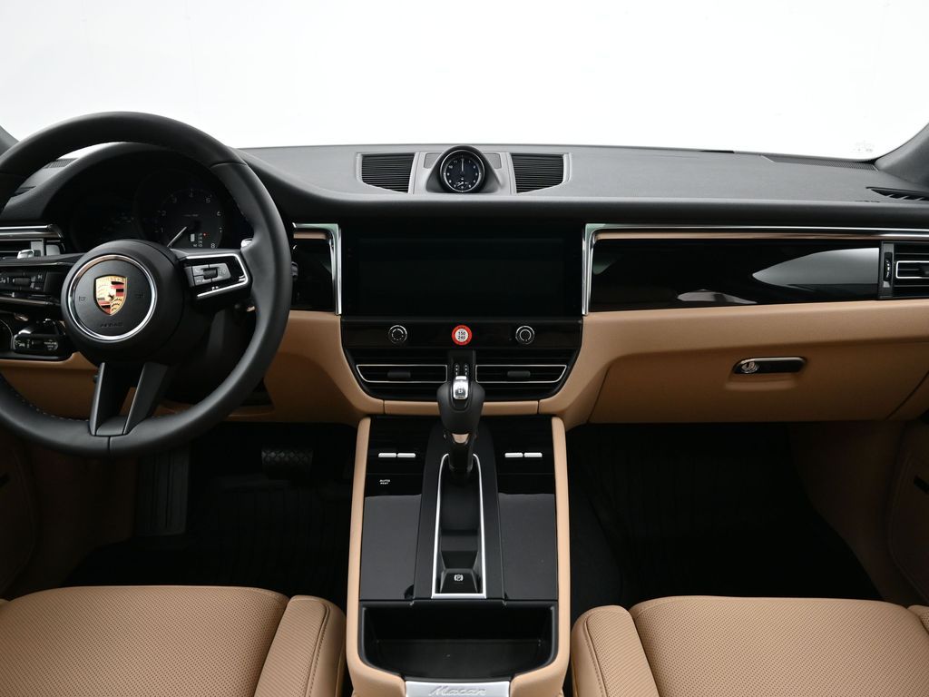 2026 Porsche Macan Base - Photo 9