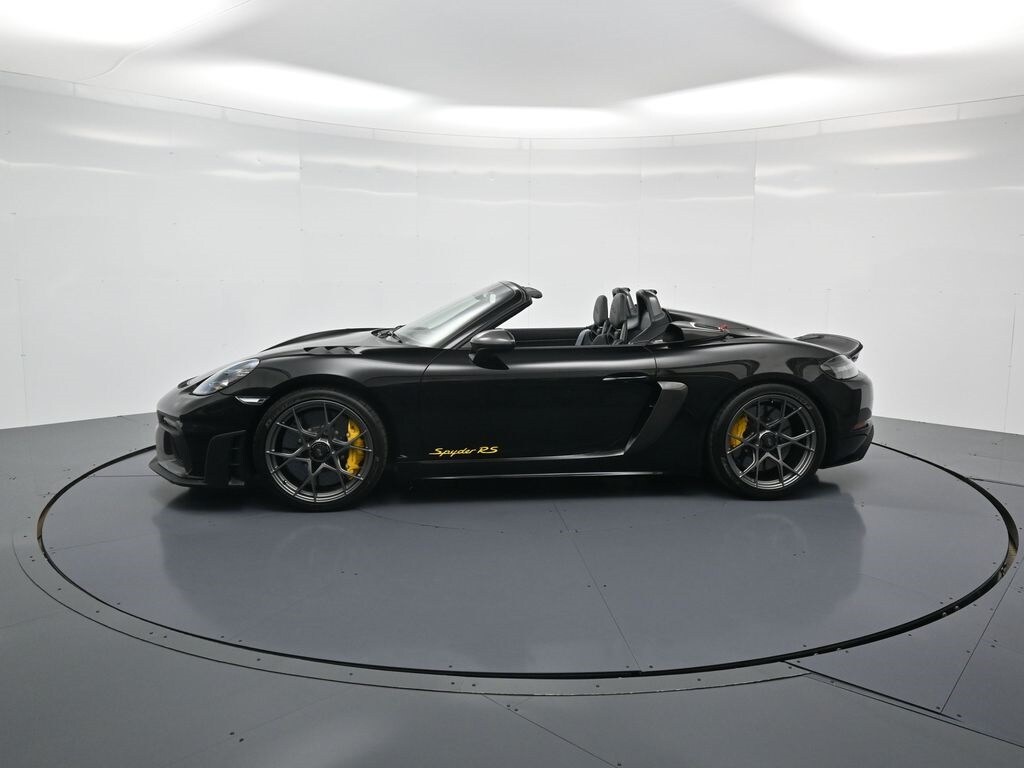 2025 Porsche Boxster Spyder photo 2