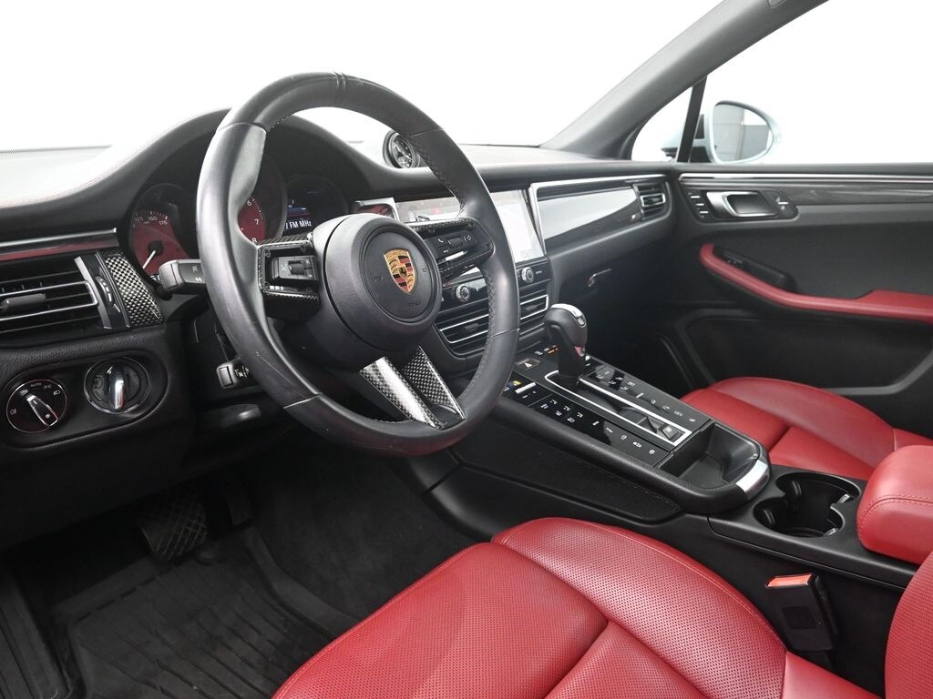 2023 Porsche Macan GTS photo 4