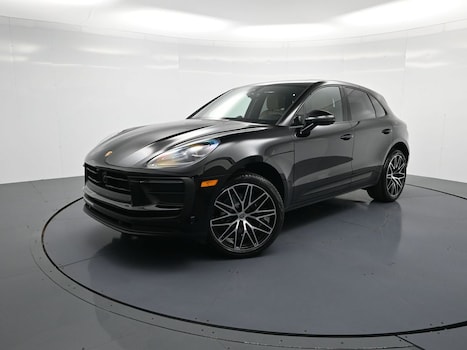 2026 Porsche Macan SUV