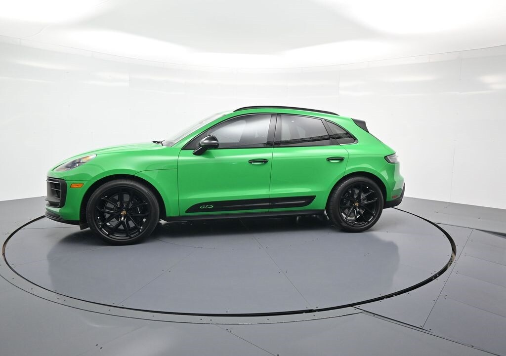 2024 Porsche Macan GTS photo 2