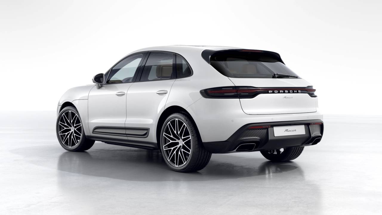 2026 Porsche Macan T photo 3