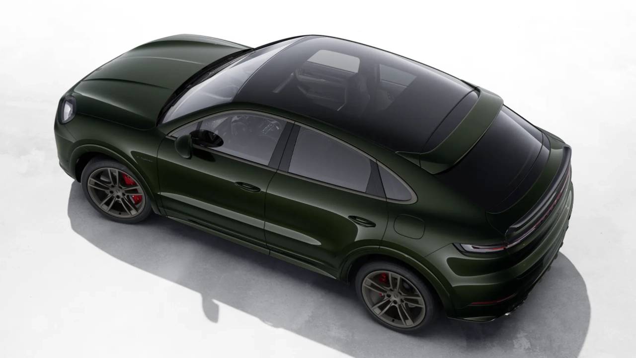 2026 Porsche Cayenne Turbo E-Hybrid Coupe photo 4