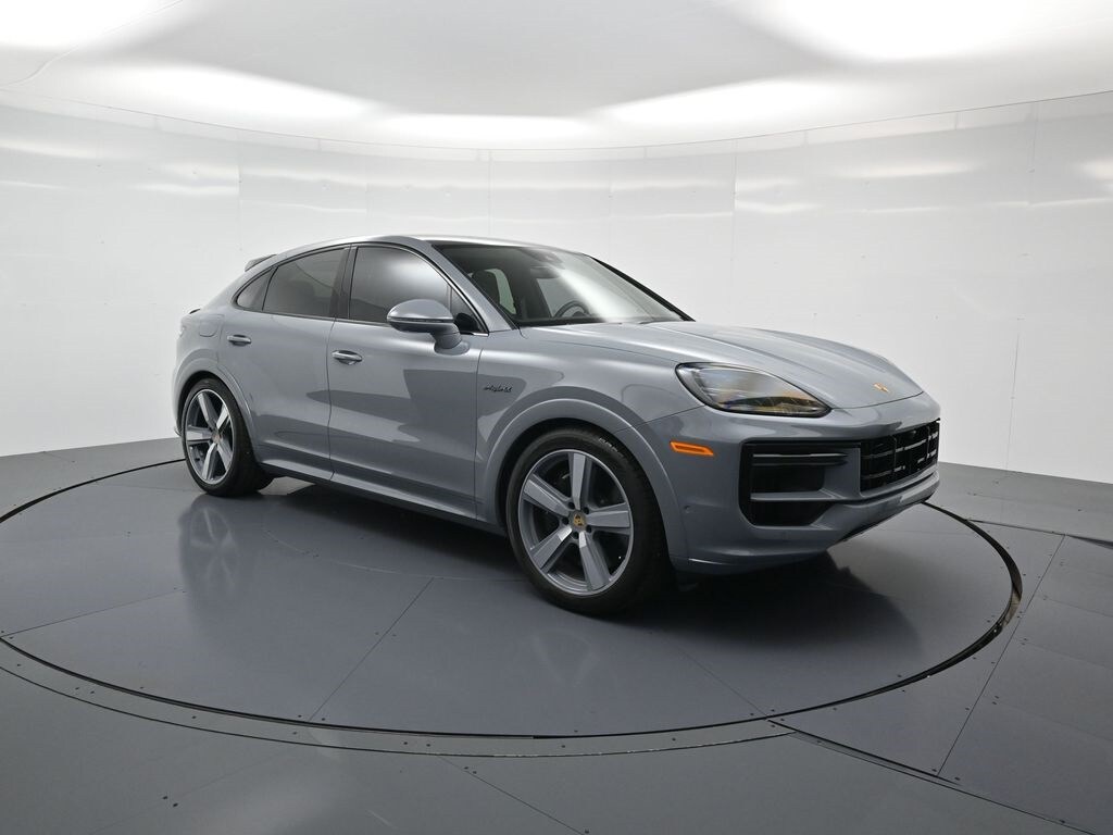 2024 Porsche Cayenne E-Hybrid Coupe Turbo photo 3