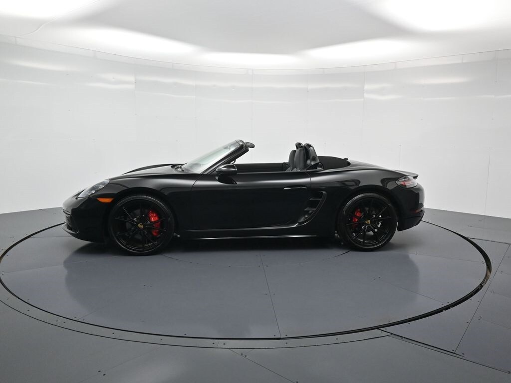 2024 Porsche Boxster S photo 2
