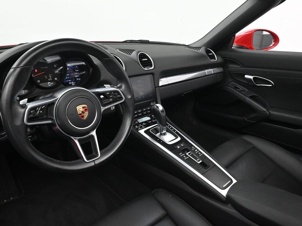 2024 Porsche Boxster photo 4