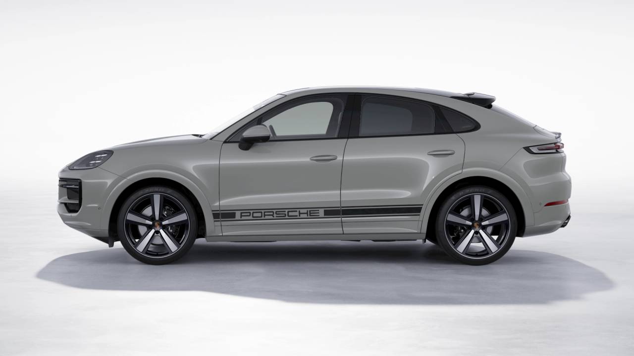2026 Porsche Cayenne Coupe photo 2