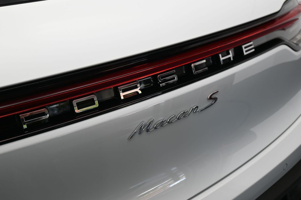 2026 Porsche Macan S - Photo 33