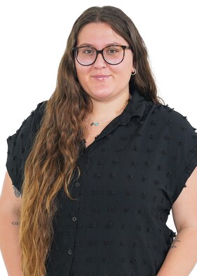 Staff member Natalie Grove from ID_19c1bdc2c128