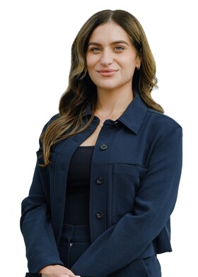 Staff member Noor Masoud from ID_1ecb5118e506