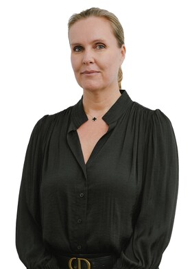 Staff member Nadia Keskin from ID_19c1bdc2c128