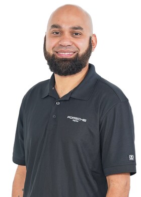 Staff member Daniel Fonseca from ID_da82e839e040