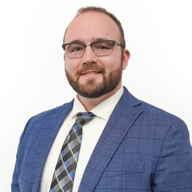 Staff member Alex Ferber from ID_489823ac1aa8