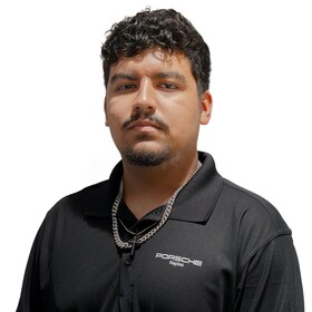 Staff member Julius Mendoza from ID_da82e839e040