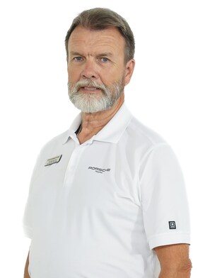 Staff member Jay Bachmurski from ID_da82e839e040