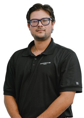 Staff member Jose Mata from ID_da82e839e040