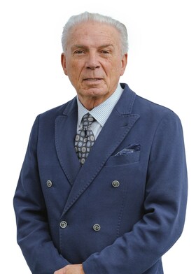 Staff member Philippe Martin from ID_489823ac1aa8