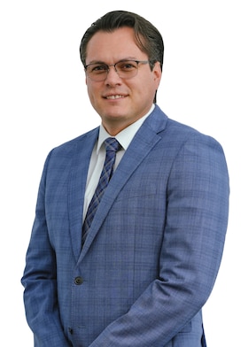 Staff member Fabio Oliveira from ID_1ecb5118e506