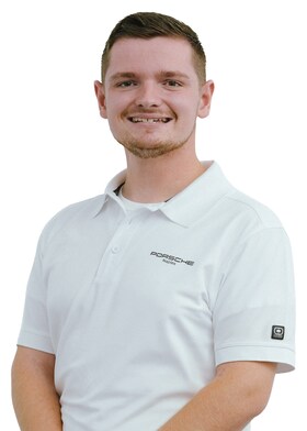 Staff member Aiden Middleton from ID_da82e839e040