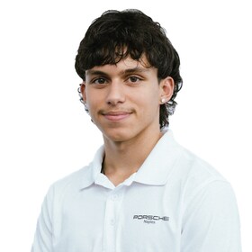 Staff member Cristian Osenda from ID_da82e839e040