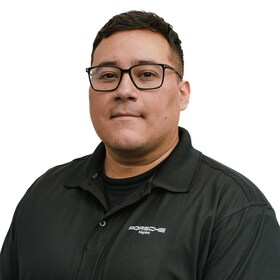 Staff member Justin Gonzalez from ID_da82e839e040