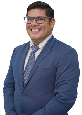 Staff member Marcelo Caballero from ID_489823ac1aa8