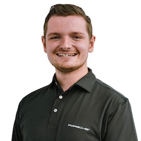 Staff member Aiden Middleton from ID_da82e839e040
