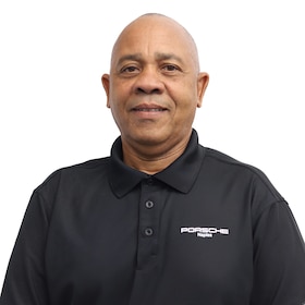 Staff member Jose Berrio Abreu from ID_da82e839e040