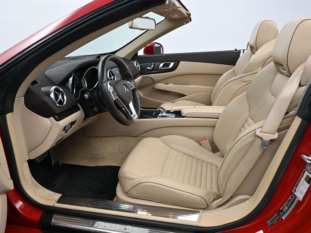 2015 Mercedes Benz SL 400 photo 4