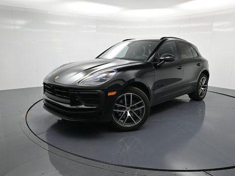 2022 Porsche Macan SUV
