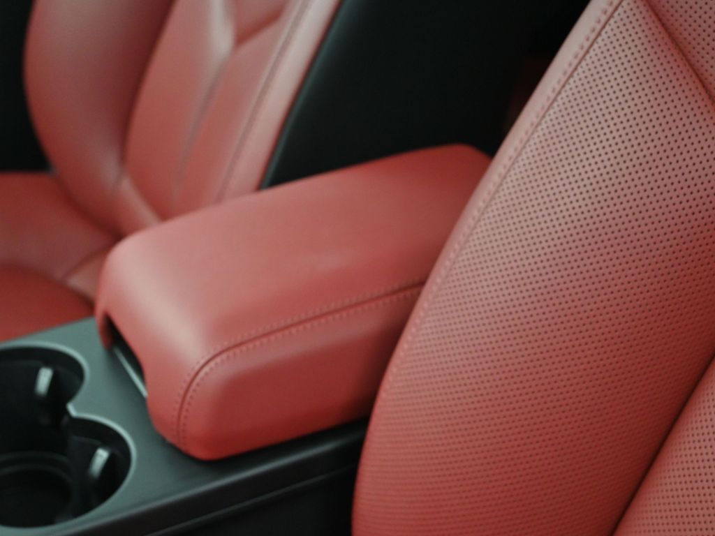 2026 Porsche Macan Base - Photo 21