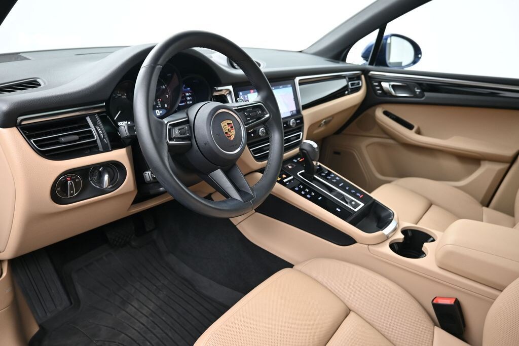 Certified 2024 Porsche Macan SUV