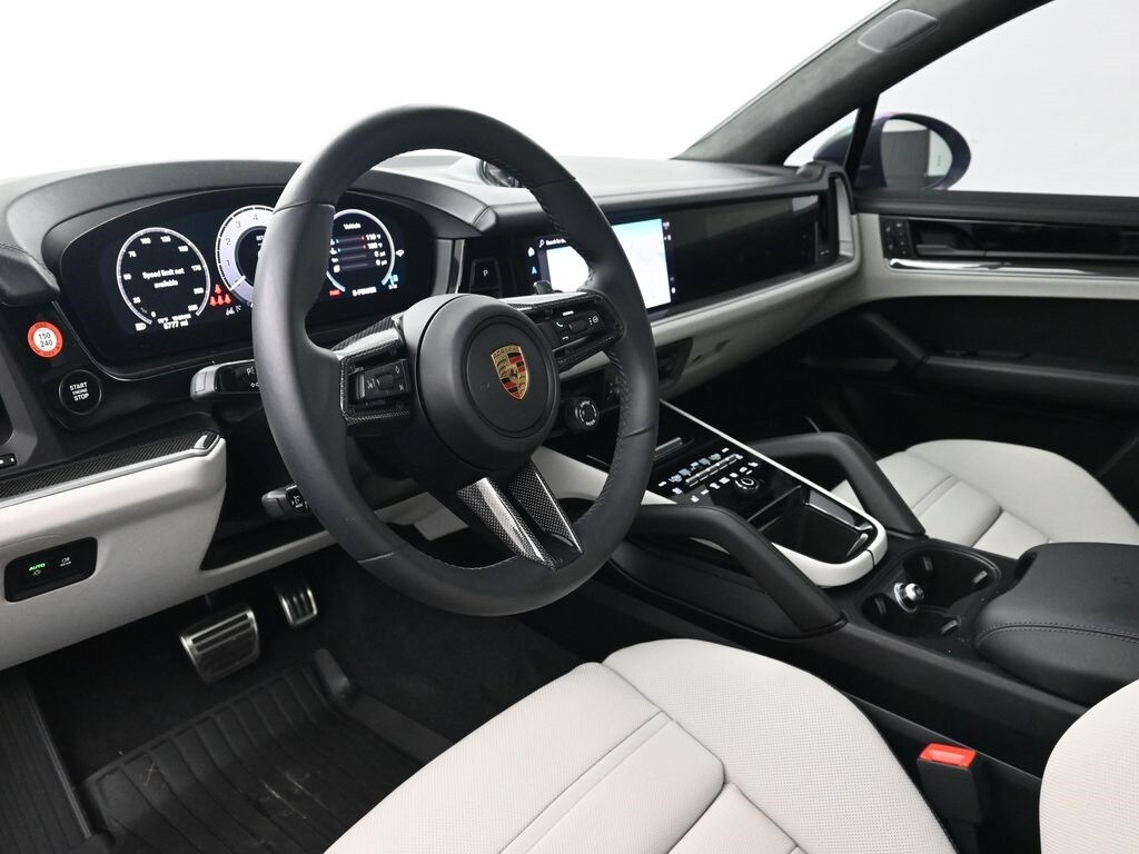 2024 Porsche Cayenne E-Hybrid Coupe Turbo photo 4