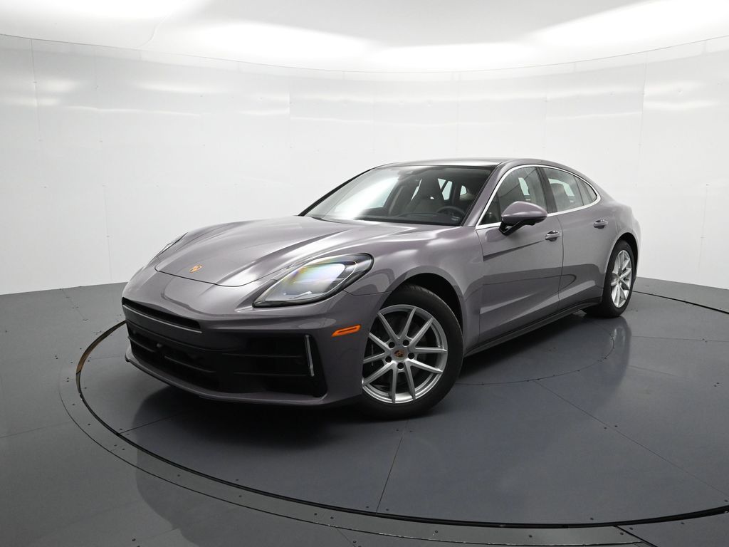 2026 Porsche Panamera 4's photo