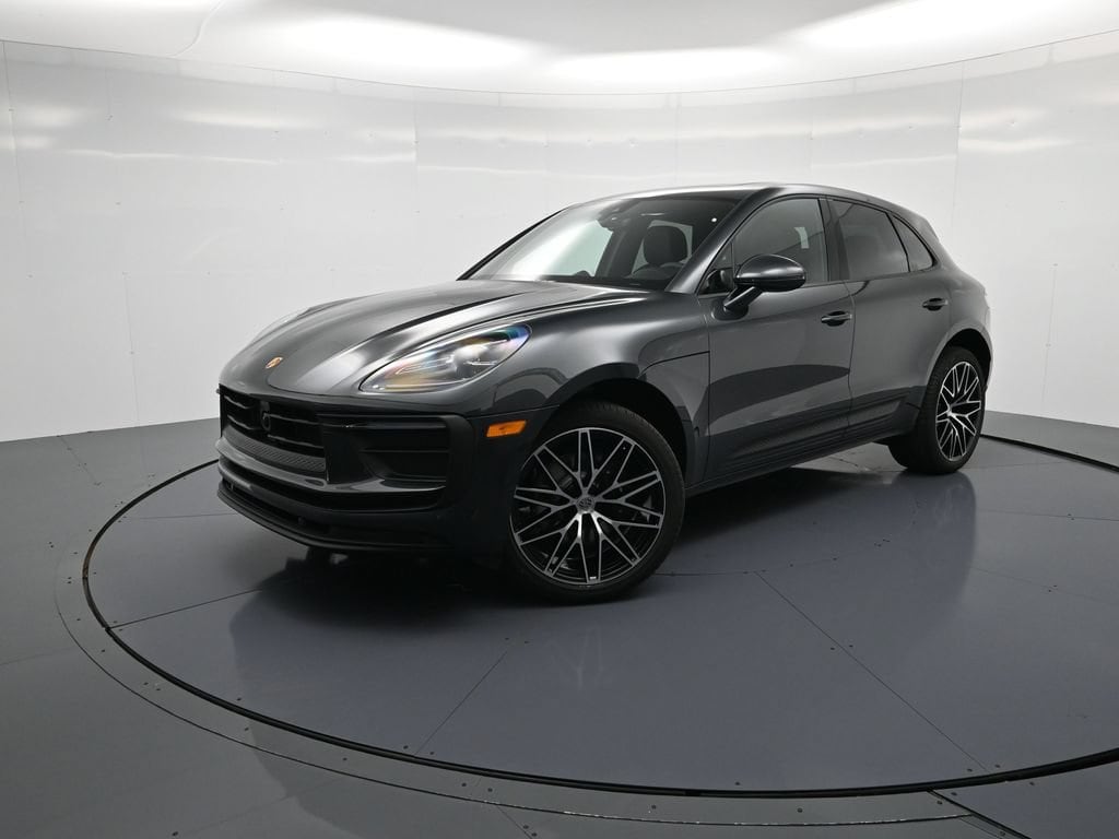 2026 Porsche Macan