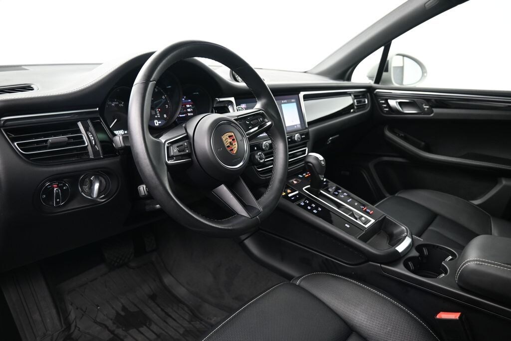 Certified 2024 Porsche Macan SUV