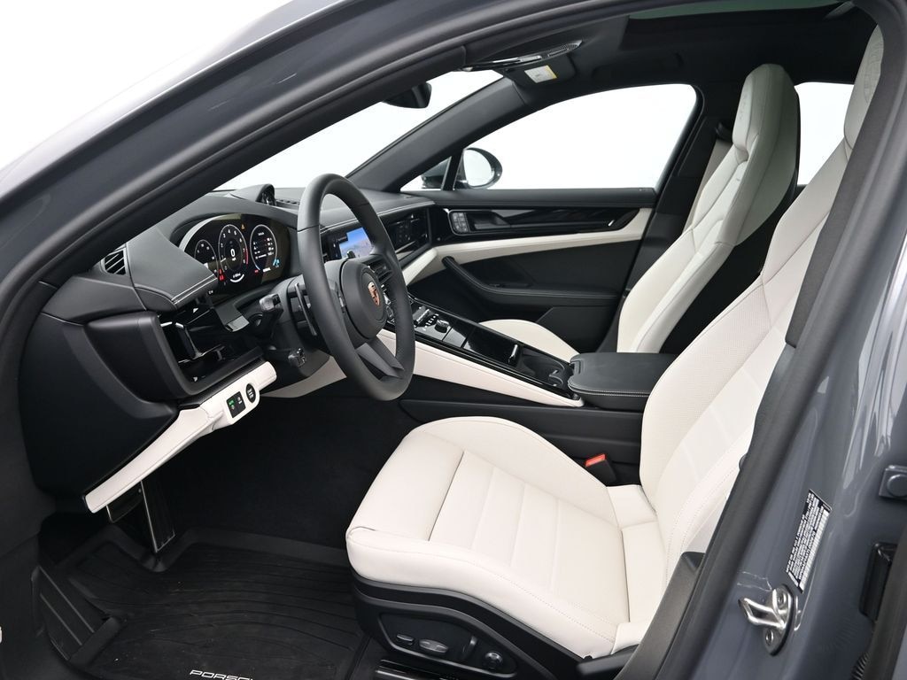 New 2026 Porsche Panamera 4 Hatchback