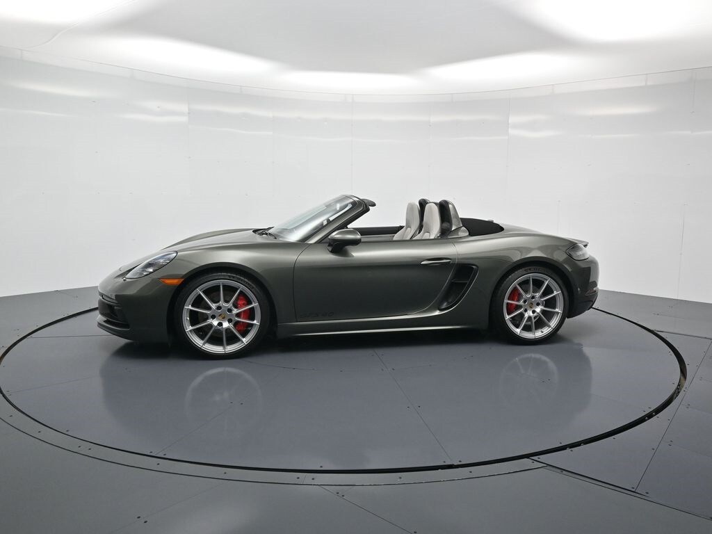 2024 Porsche Boxster GTS 4.0 photo 2