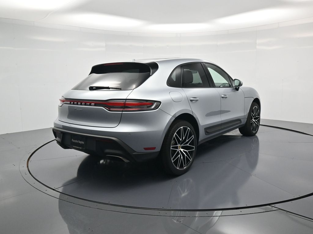 2025 Porsche Macan Base - Photo 32