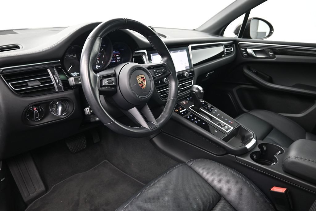 Certified 2024 Porsche Macan SUV