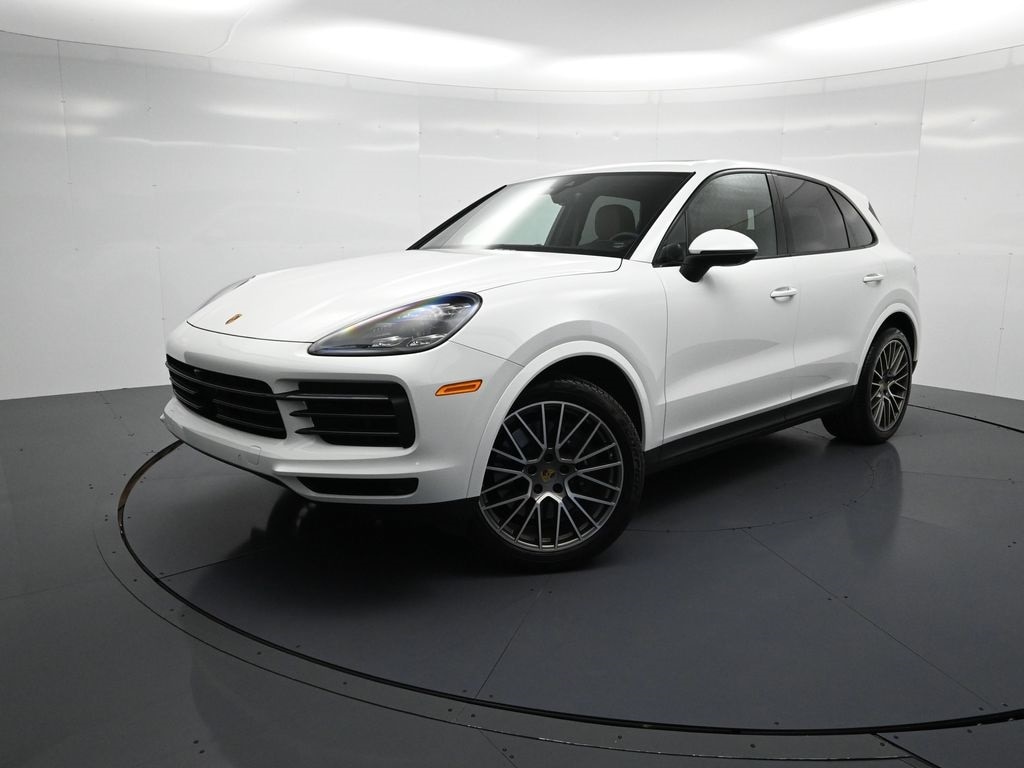 2023 Porsche Cayenne Base's photo