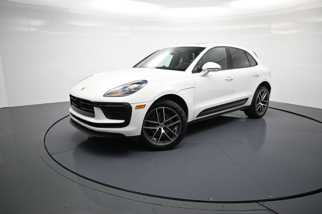 2026 Porsche Macan